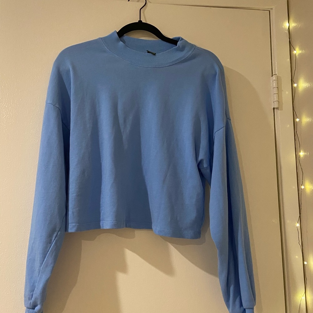 sweatshirt